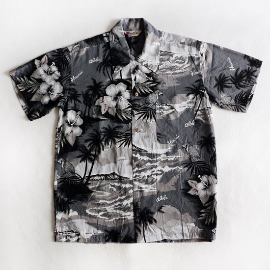 เสื้อฮาวาย สี ดำ ขาว เทา ลาย นกแก้ว Hawaii aloha