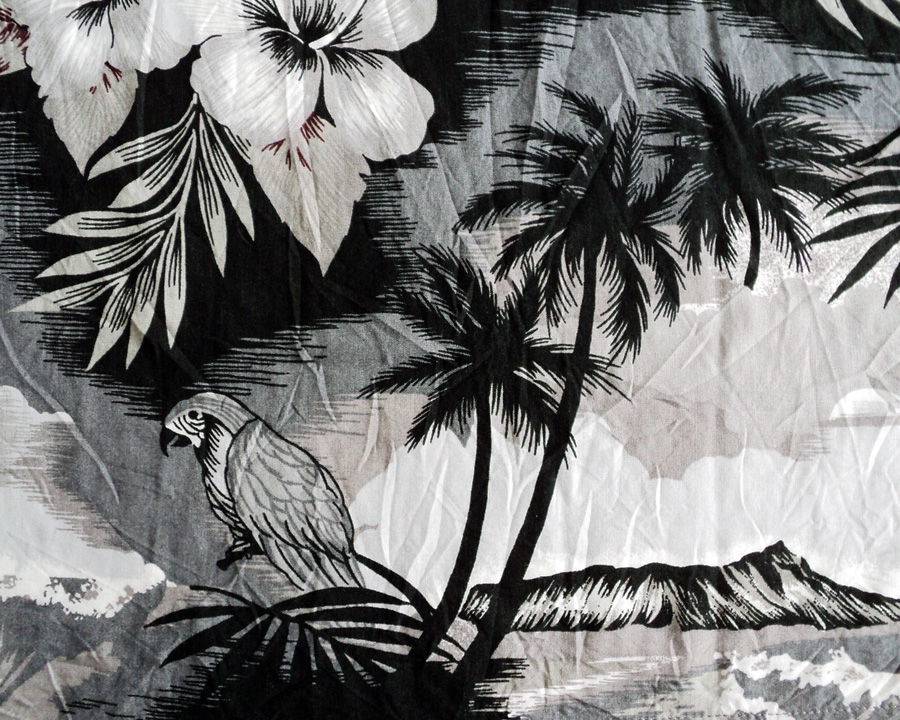 เสื้อฮาวาย สี ดำ ขาว เทา ลาย นกแก้ว Hawaii aloha