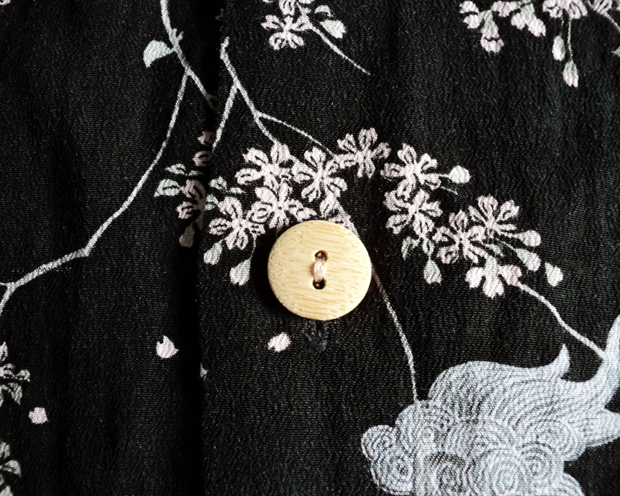 เสื้อฮาวายลายญี่ปุ่น Oniwa soto 16 ลาย สิงห์/ดอกซากุระ