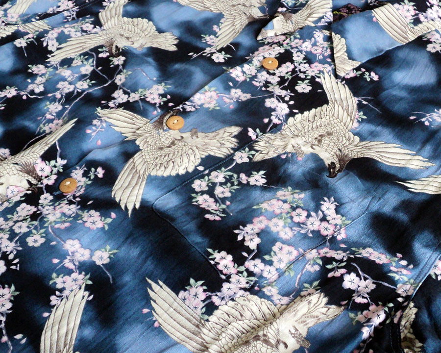 เสื้อฮาวายลายญี่ปุ่น Oniwa soto สีน้ำเงิน ลาย นกเหยี่ยว 