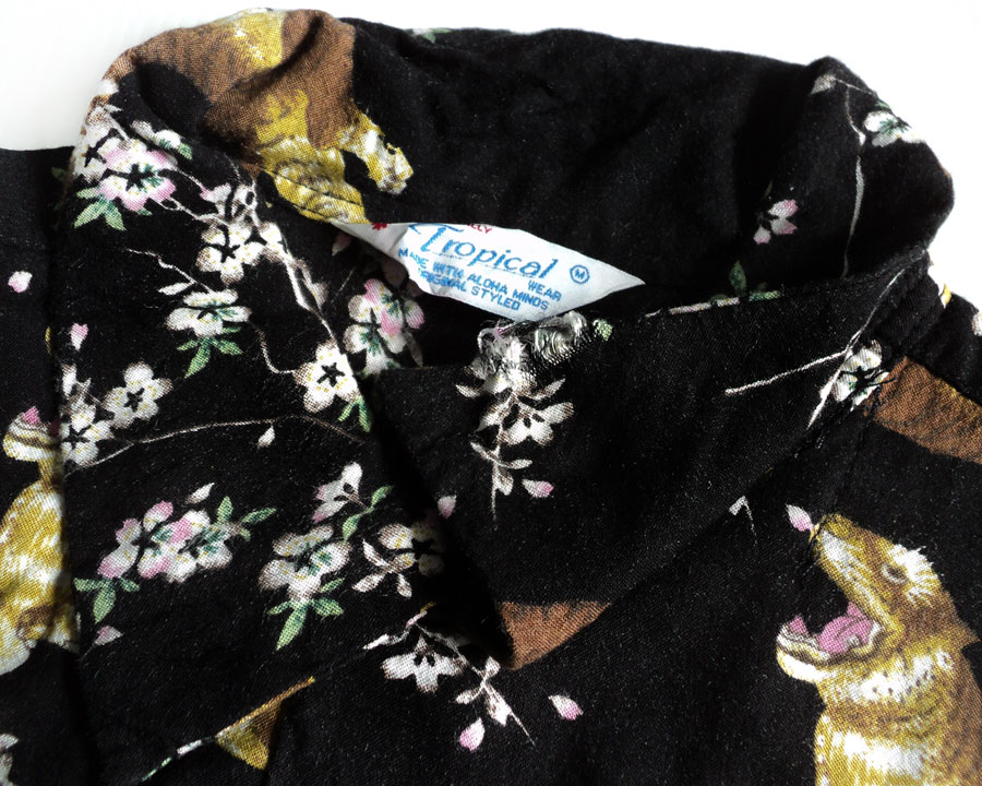 เสื้อฮาวายลายญี่ปุ่น Tropical wear ลาย เสือกับดอกซากุระ