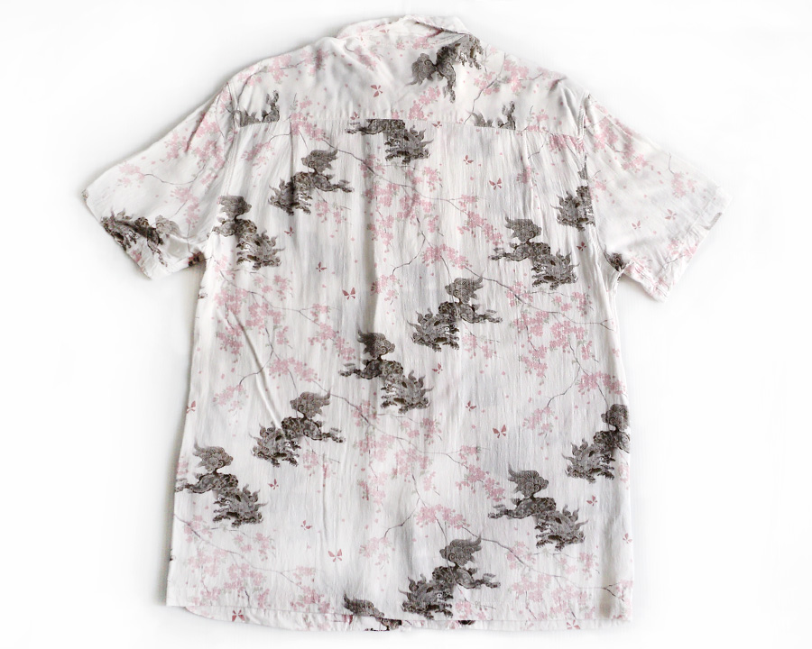เสื้อฮาวายลายญี่ปุ่น Oniwa soto ลาย สิงห์กับบดอกซากุระ