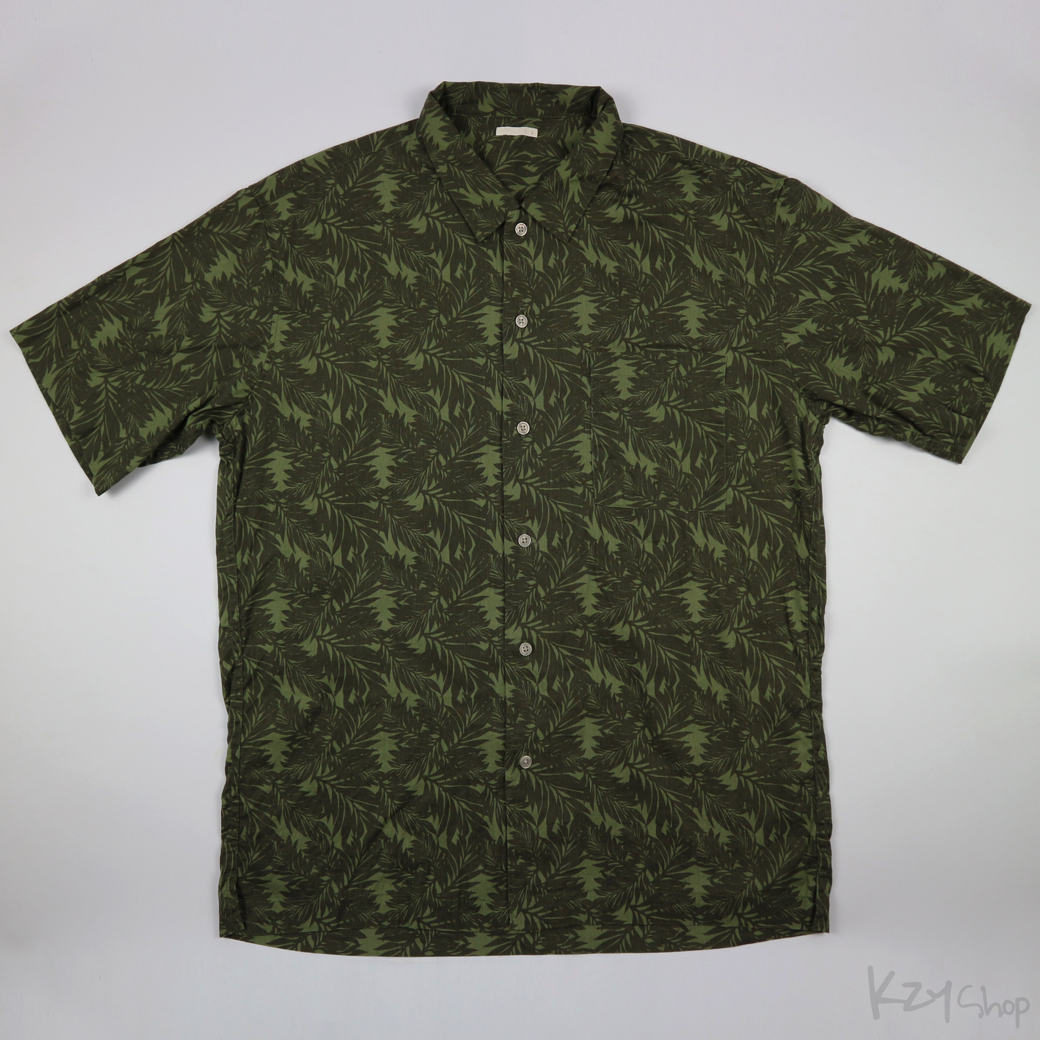 เสื้อฮาวาย GU ลาย ใบไม้