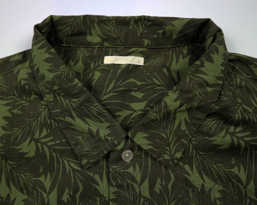 เสื้อฮาวาย GU ลาย ใบไม้