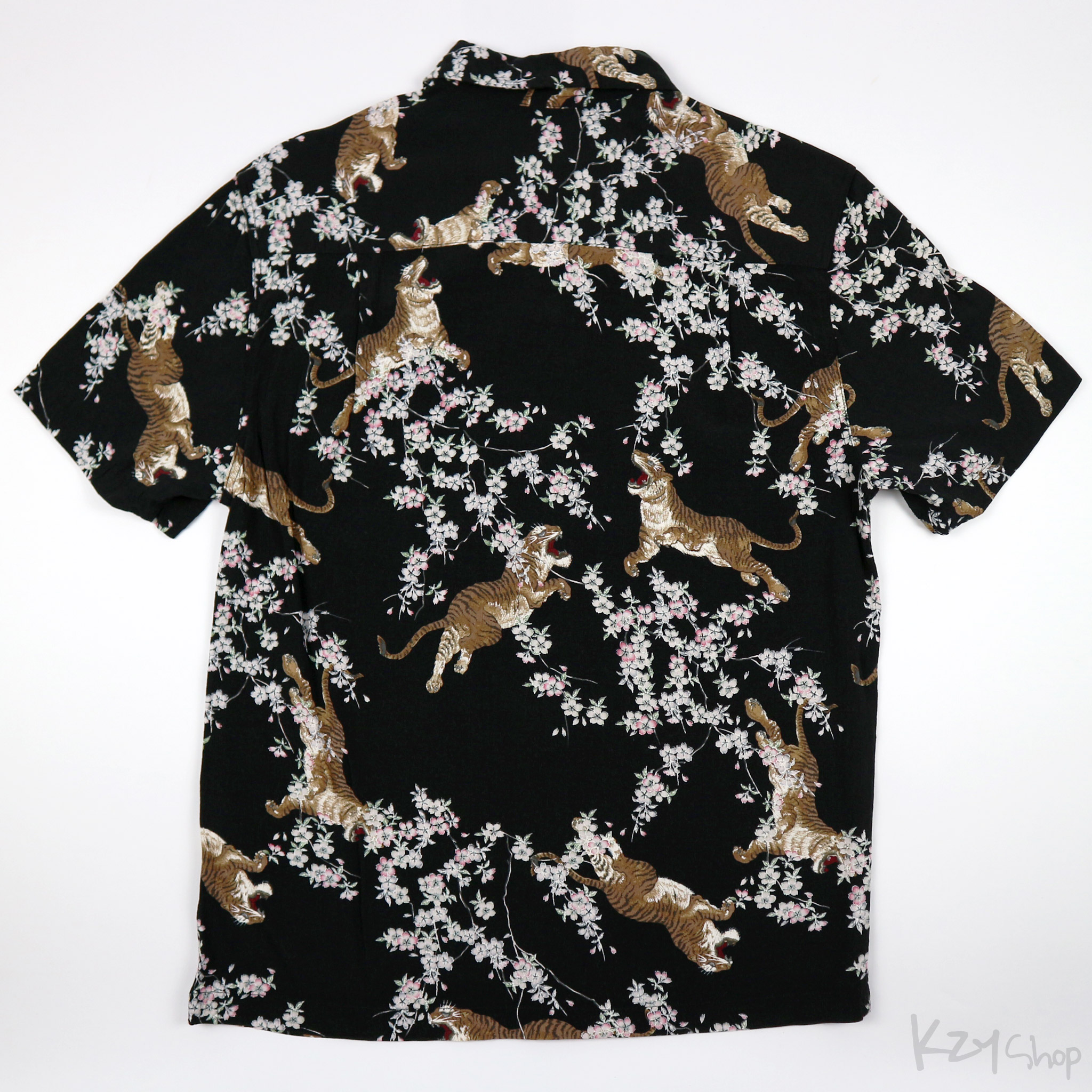 เสื้อฮาวายลายญี่ปุ่น Kaluluwa ลาย เสือกับดอกซากุระ