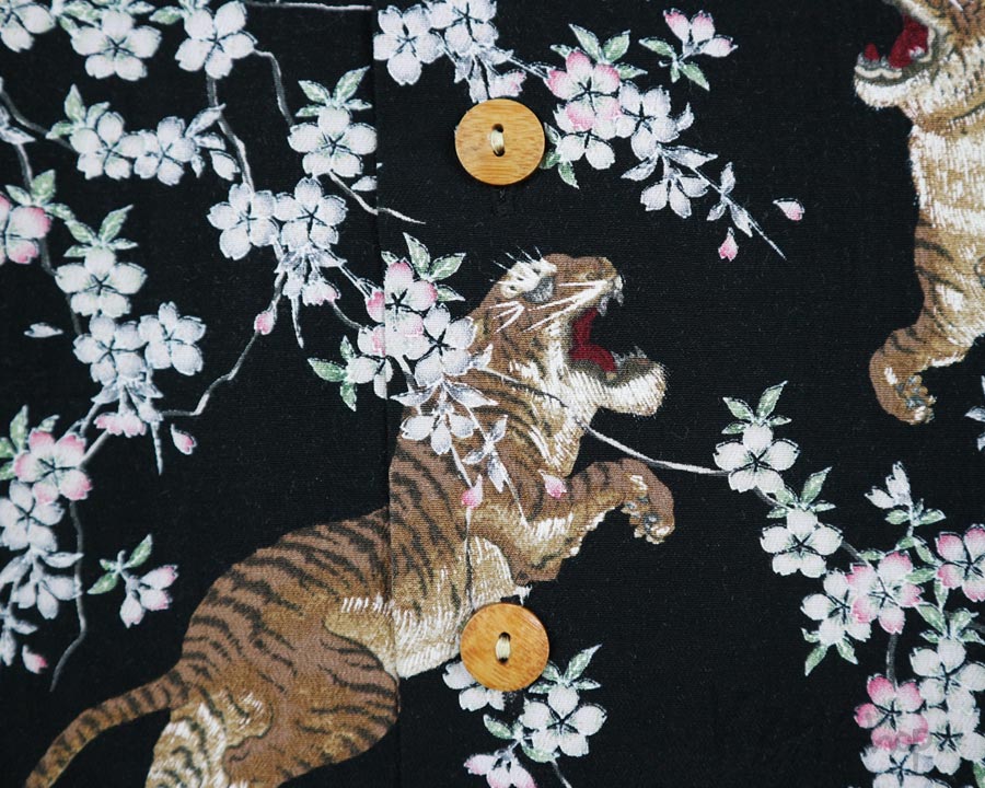 เสื้อฮาวายลายญี่ปุ่น Kaluluwa ลาย เสือกับดอกซากุระ