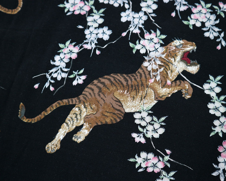 เสื้อฮาวายลายญี่ปุ่น Kaluluwa ลาย เสือกับดอกซากุระ