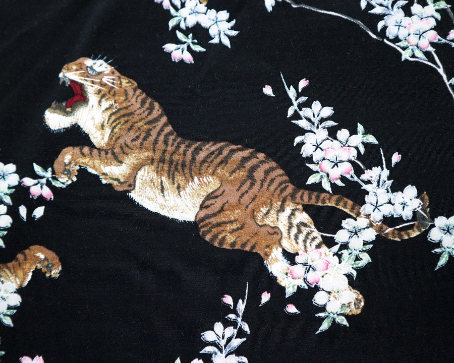 เสื้อฮาวายลายญี่ปุ่น Kaluluwa ลาย เสือกับดอกซากุระ