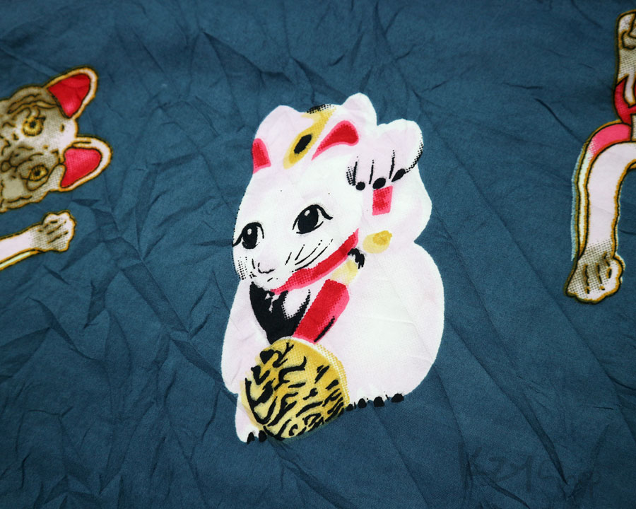 เสื้อฮาวายลายญี่ปุ่น Waikiki Creations ลาย แมวกวักนำโชค