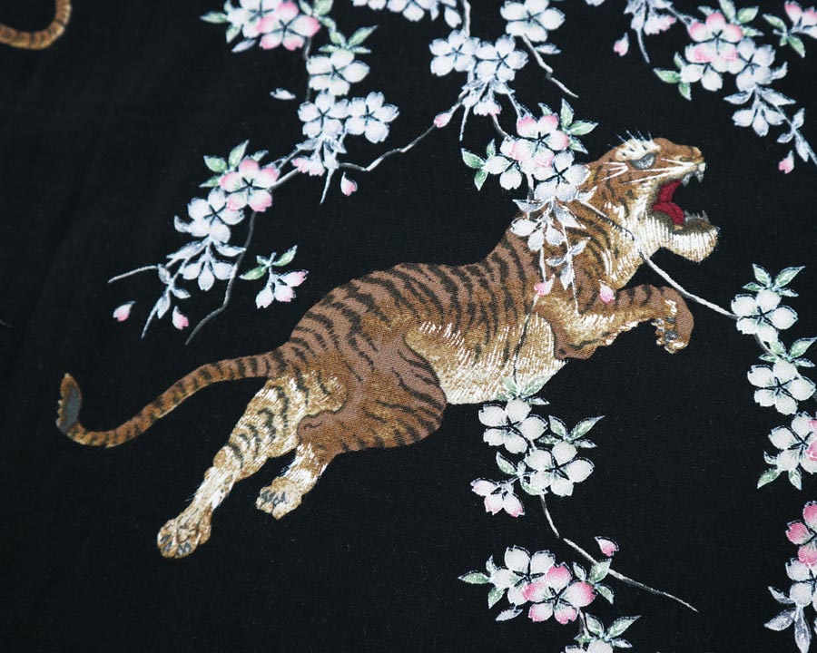 เสื้อฮาวายลายญี่ปุ่น Kaluluwa ลาย เสือกับดอกซากุระ