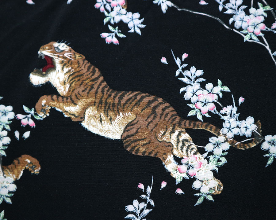 เสื้อฮาวายลายญี่ปุ่น Kaluluwa ลาย เสือกับดอกซากุระ
