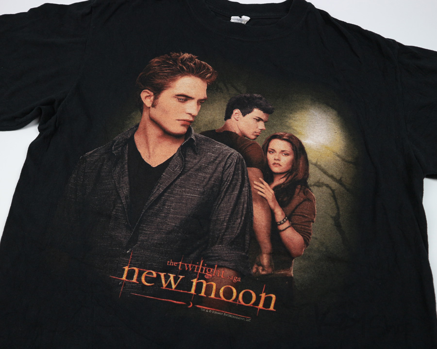 เสื้อยืด The Twilight Saga : new moon