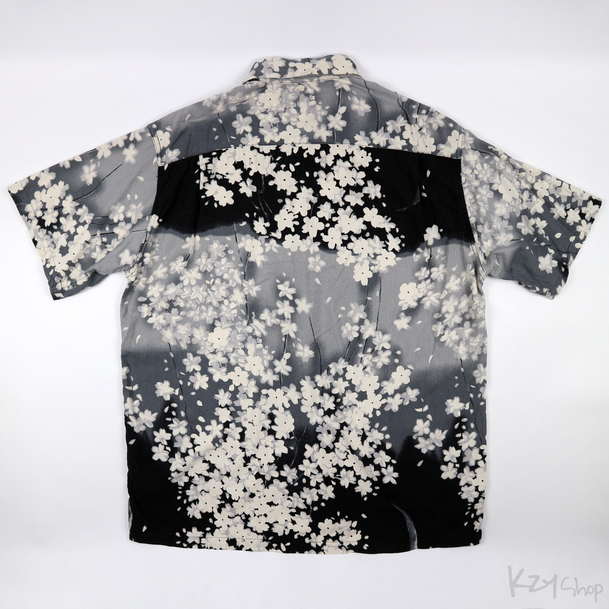 เสื้อฮาวายลายญี่ปุ่น MAKANA LEI ลาย ดอกซากุระ