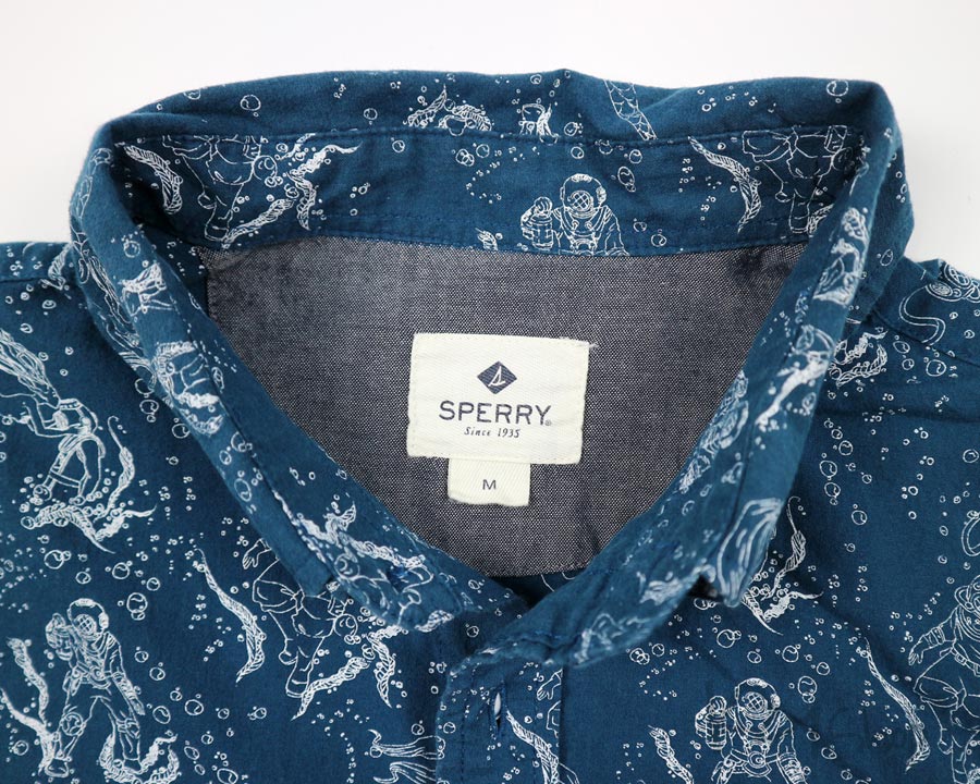  เสื้อฮาวาย SPERRY ลาย นักดำน้ำกับนางเงือก