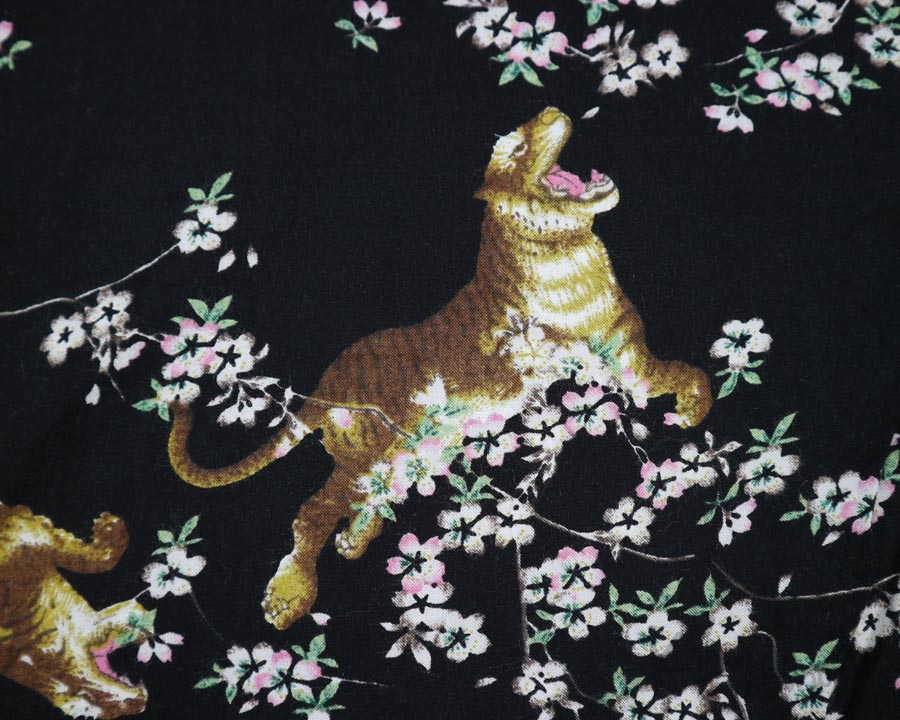 เสื้อฮาวายลายญี่ปุ่น Tropical wear ลาย เสือกับดอกซากุระ